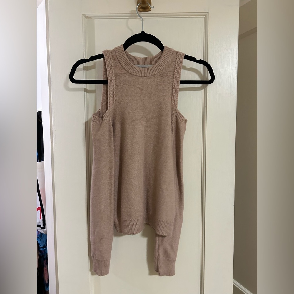 Sleeveless Knit Top in Beige